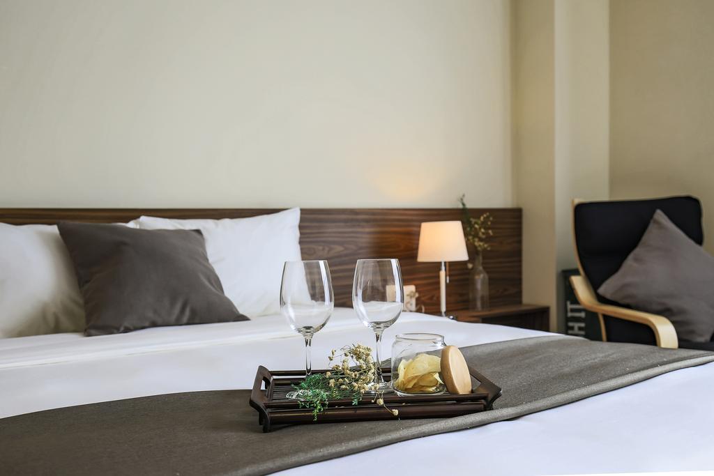 Aurora Serviced Apartments (Adults Only) Ho Chi Minh City Exterior photo