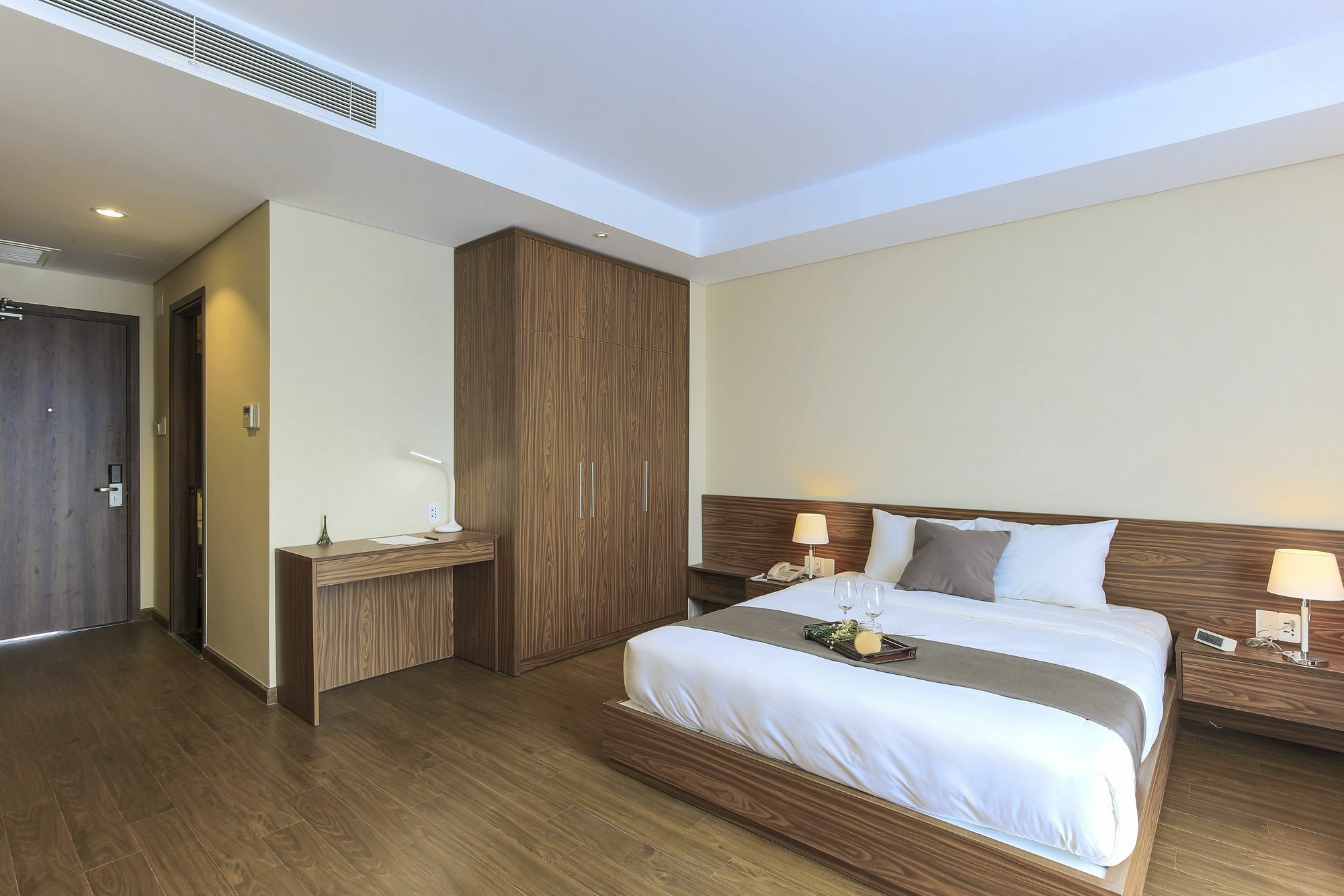 Aurora Serviced Apartments (Adults Only) Ho Chi Minh City Exterior photo