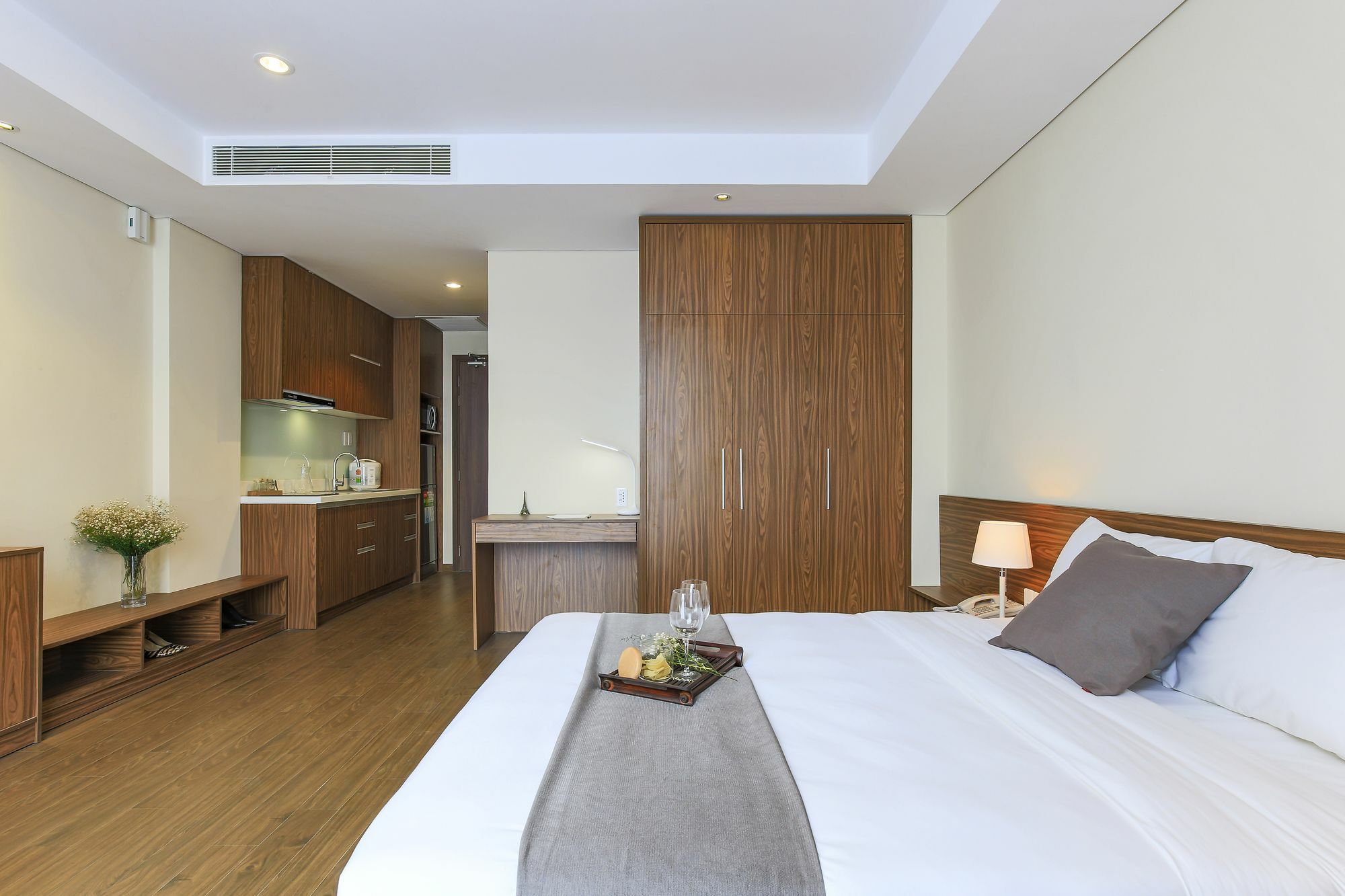 Aurora Serviced Apartments (Adults Only) Ho Chi Minh City Exterior photo